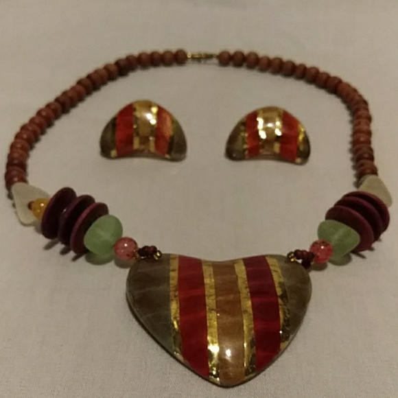 Handmade Wood Heart Necklace With Pierce Earrings Set - Picture 2 of 7